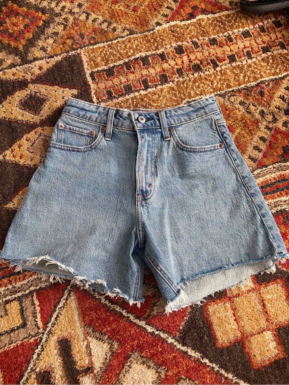 Abercrombie dad short high rise curve love size 25